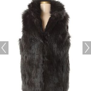 NWT Loft faux fur vest black